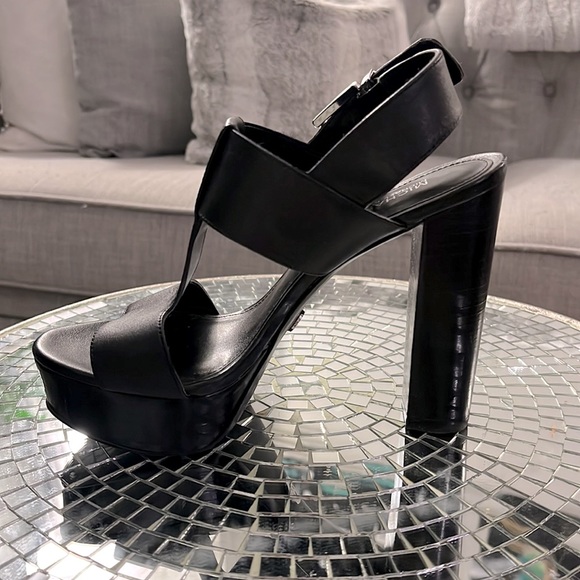 Michael Kors platform sandals - Picture 3 of 6